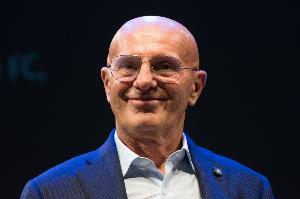 萨基：那不勒斯是意甲夺冠热门&国米紧随其后，尤文还不足以争冠