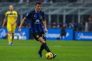 法媒：马赛仍未放弃帕瓦尔但高薪是阻碍，球员若转会需牺牲薪水