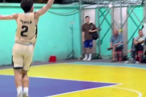 😏好风骚的年轻人！